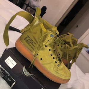 Nike SF Air Force 1 Mid Desert Moss (GS)